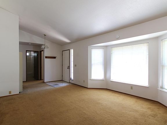 2nd image of 970 Harley St #B