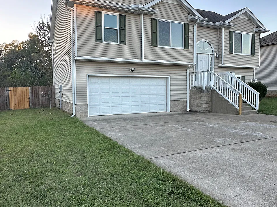 1353 Mutual Dr