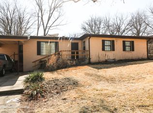 1969 Hunting Ave, Manhattan, KS 66502