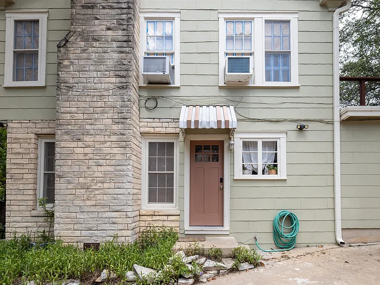 4811 Shoalwood Ave #A — Photo 3