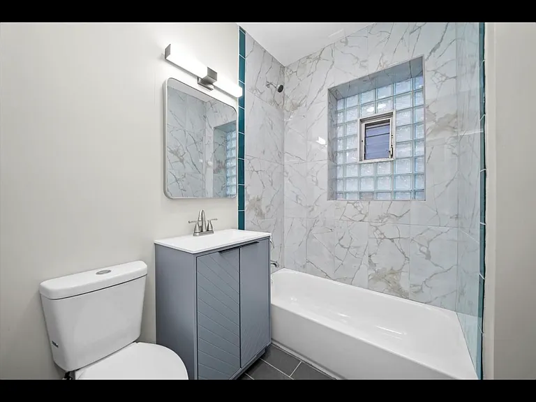 10219 S Racine Ave #L — Photo 3