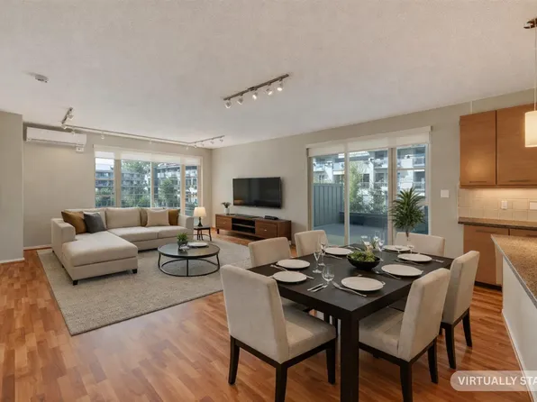 530 Raven Woods Dr #510, Burrard Inlet 3, BC V7G 2T5