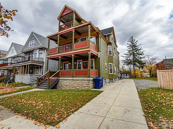 3rd image of 67 Harvard Pl
