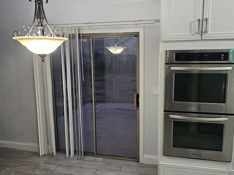 2114 E Paso Fino Dr — Photo 3
