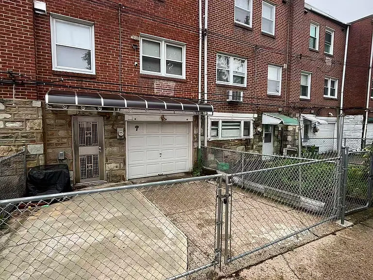 6650 Tackawanna St — Photo 14