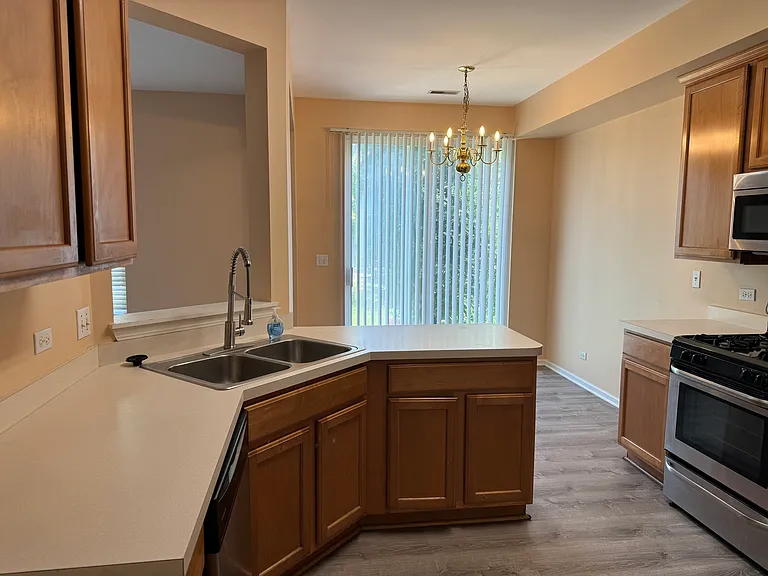 3140 Ollerton Ave — Photo 6