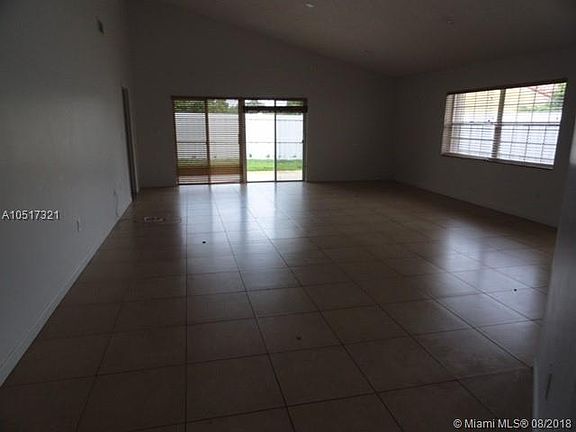 2nd image of 10425 NW 46th St