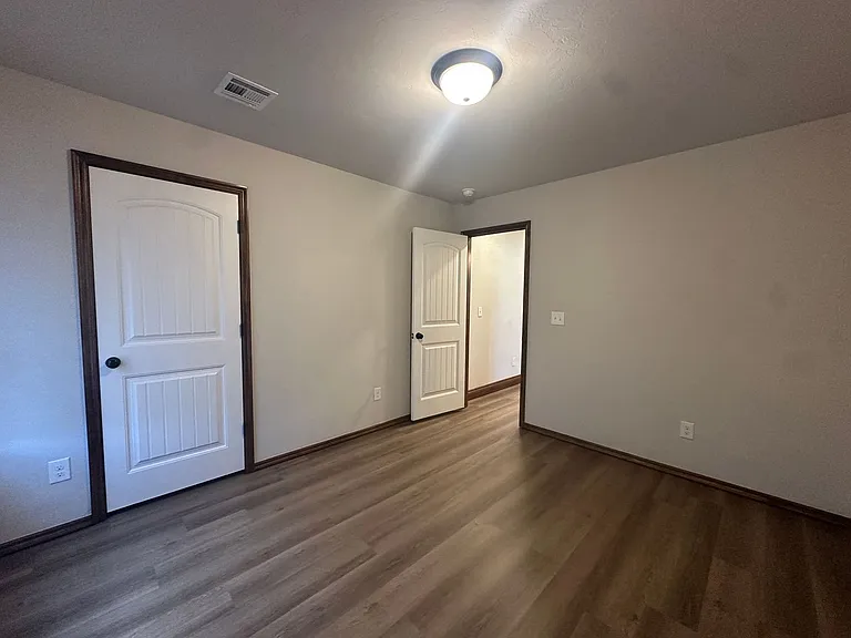 11008 SW 36th St — Photo 18