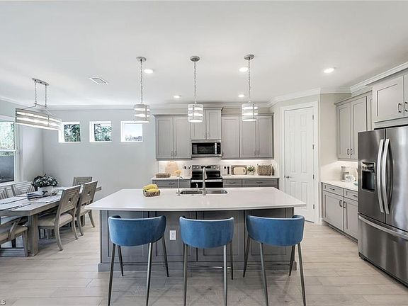 3rd image of 16804 Bay Island CT