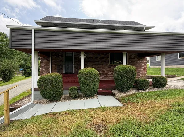 106 King St, Scottdale, PA 15683