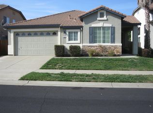 561 Farridge Dr, Roseville, CA 95678