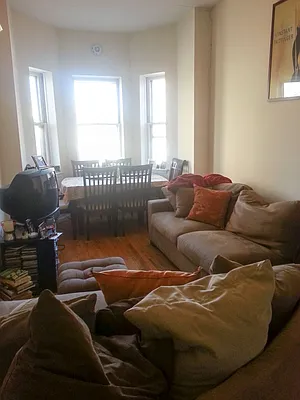 Rented by Francine Realty | media 19