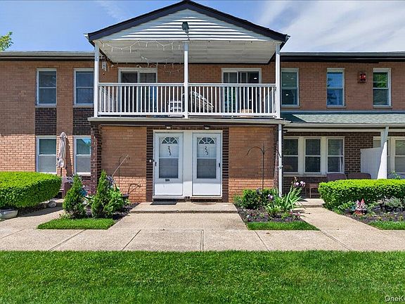 2nd image of 223 Artist Lake Drive
