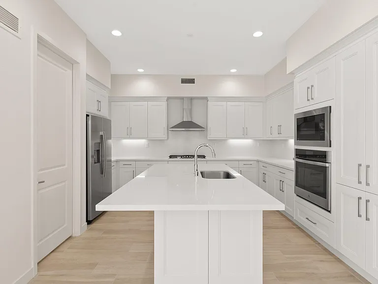 3201 Doheny Way — Photo 14