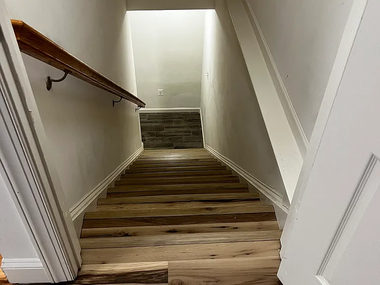 stairs to finished basement