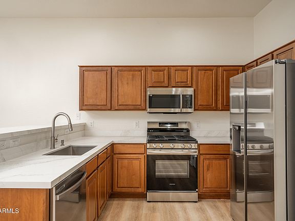 5th image of 4646 N Ainsley Way