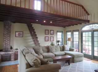 185 Hoffmansville Rd, Barto, PA 19504