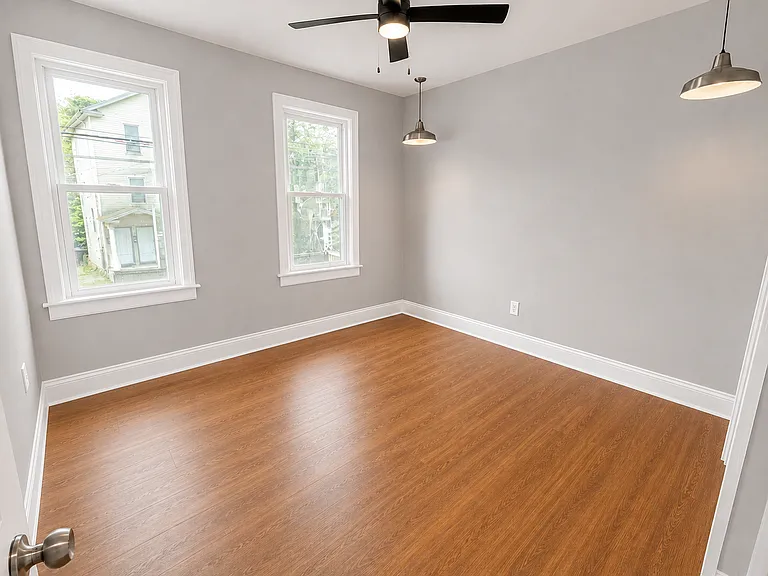115 Wall St #1 — Photo 10