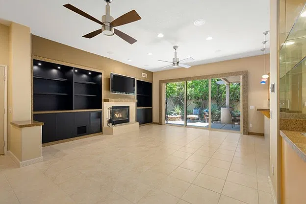 3 bed, 2347 sqft, $6,500 — Photo 4