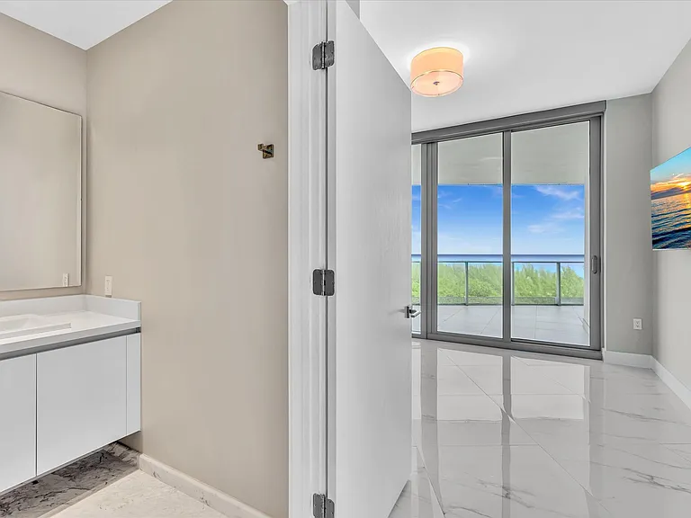701 N Fort Lauderdale Beach Blvd #802 — Photo 64