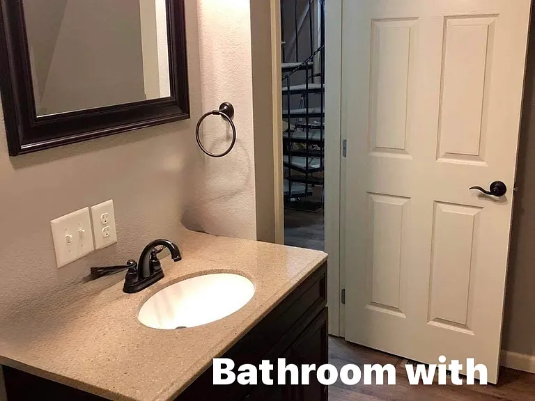 56 Lora Dr — Photo 4