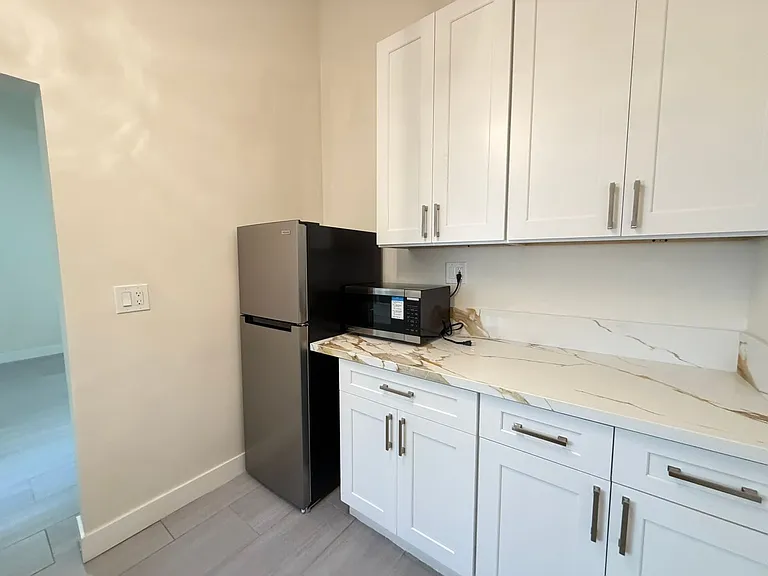 444 G St #32 — Photo 4