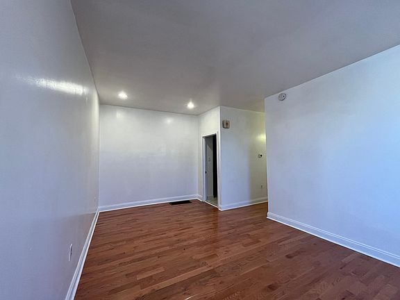 5th image of 8301 Lindbergh Blvd Floor 1