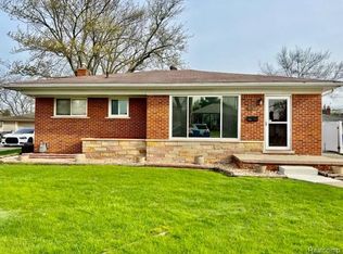 7063 Rosemary St, Dearborn Heights, MI 48127
