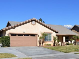 35640 Oak Creek Dr, Yucaipa, CA 92399