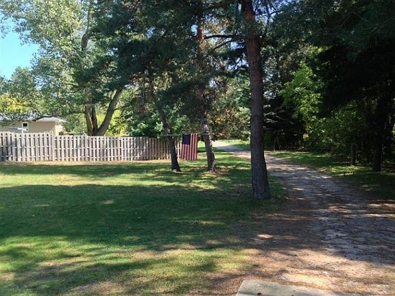 2nd image of 12101 Long Lake Dr