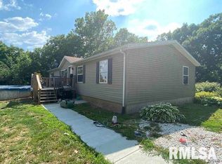 4864 Independence Hall Rd, Frederick, IL 62639