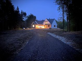 9035 Williams Rd, Chardon, OH 44024