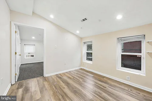 33 S 19th St #3 Photo 1