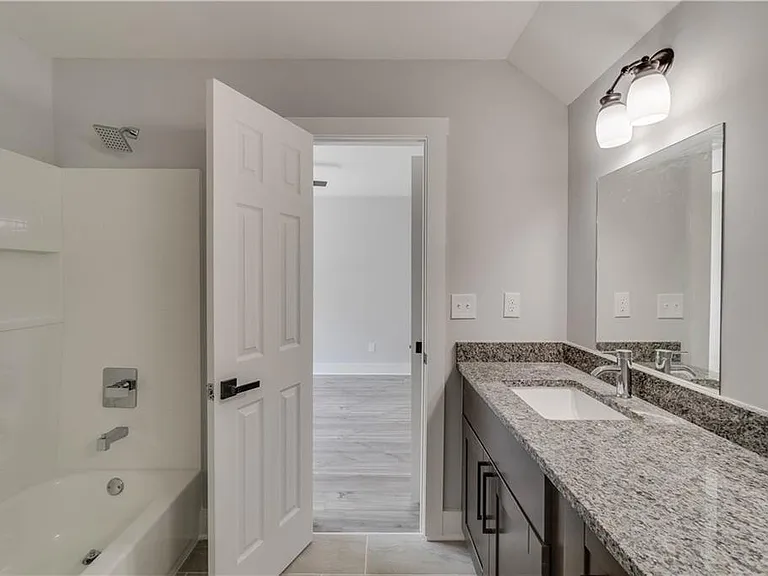 2389 Highpoint Rd #A — Photo 20