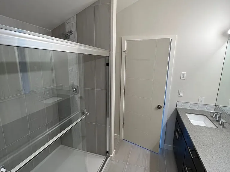 7122F Beacon Ave S — Photo 15