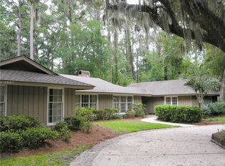 27 Saint Andrews Pl, Hilton Head Island, SC 29928