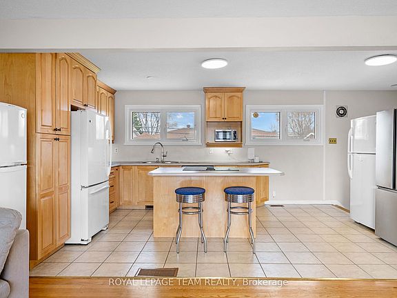 5th image of 50 Hilliard Ave
