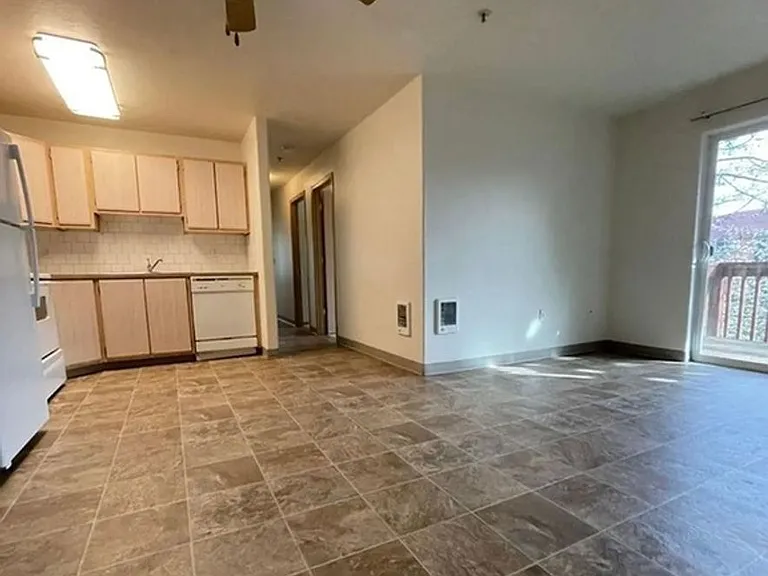 120 SE 143rd Ave — Photo 30