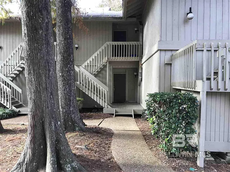 1050 Seacliff Dr N #1050 — Photo 8