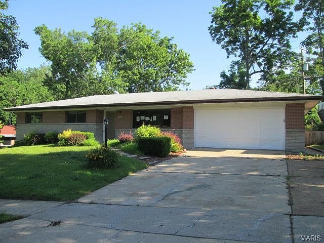 1st image of 923 Deandell Ave