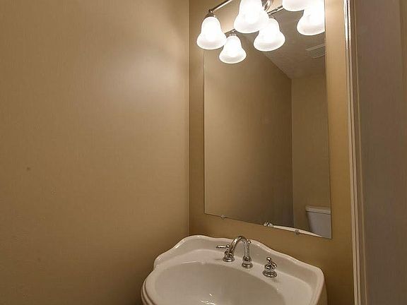 1/2 bath