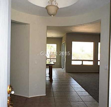 5th image of 313 Corsicana St