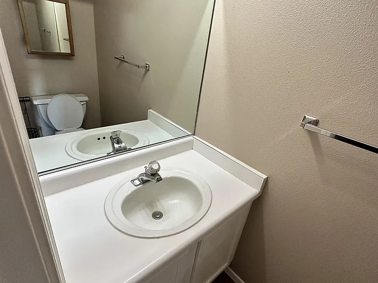 4025 Pheasant Dr #4 — Photo 4