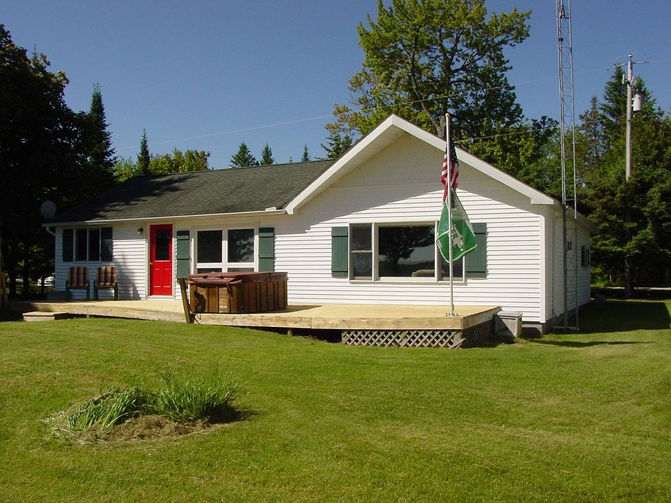 814N W Gulliver Lake Rd, Gulliver, MI 49840 Zillow