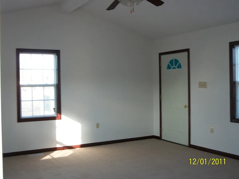 103 Newby Ln — Photo 10