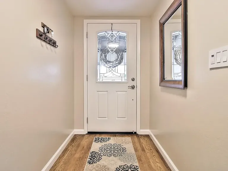 172 Venado Way — Photo 2