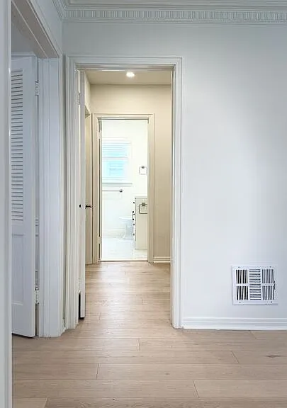 408 1/2 S Spalding Dr — Photo 26