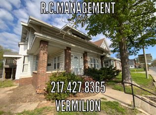 922 N Vermilion St APT 3, Danville, IL 61832