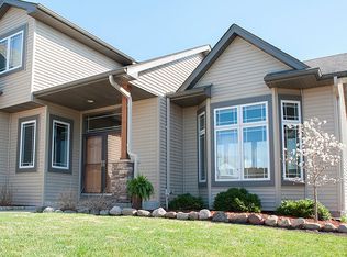 18651 Dunbury Ave, Farmington, MN 55024