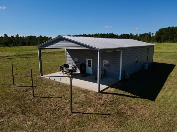 154 New Hope Rd, Sandy Hook, MS 39478